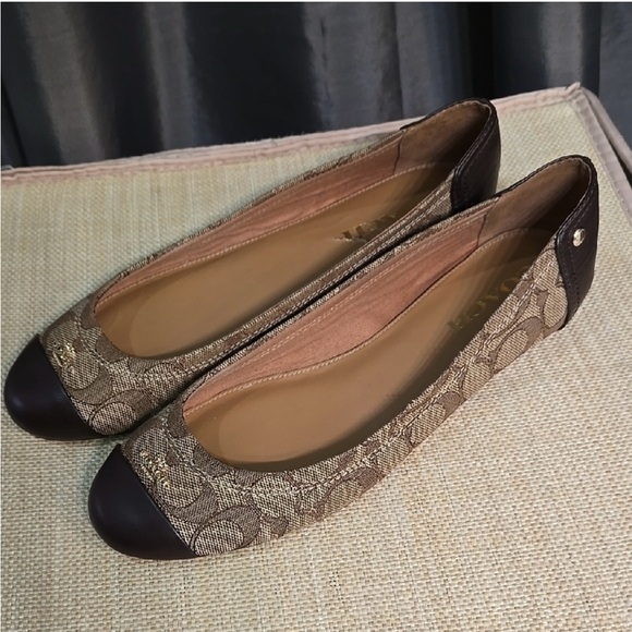 Coach Brown Signature Women's Shoes 8.5 - Picture 3 of 8